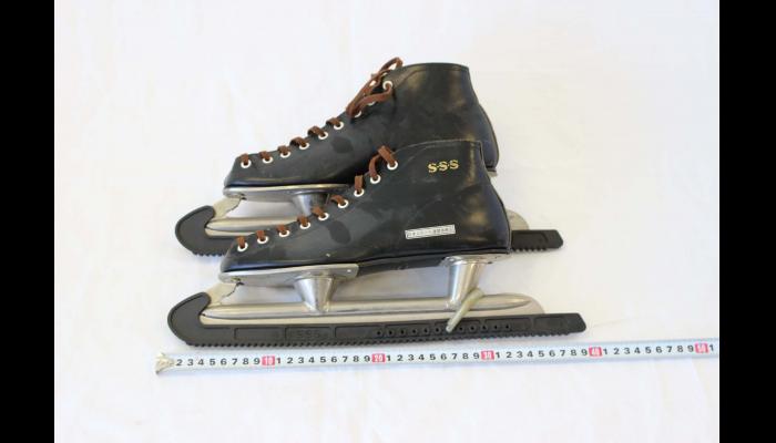 スケート靴26.5cm（ハーフ用）1