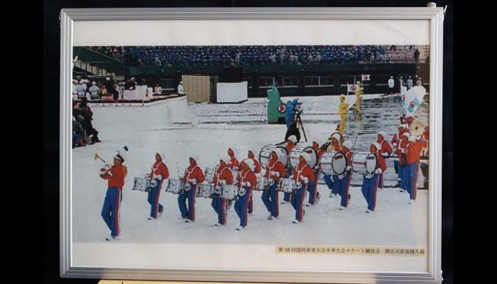 第48回国民体育大会冬季大会スケート競技会　開会式鼓笛隊入場のパネル写真