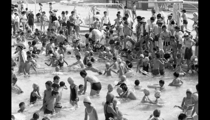 昭和47年　八戸市民プール　プール開き