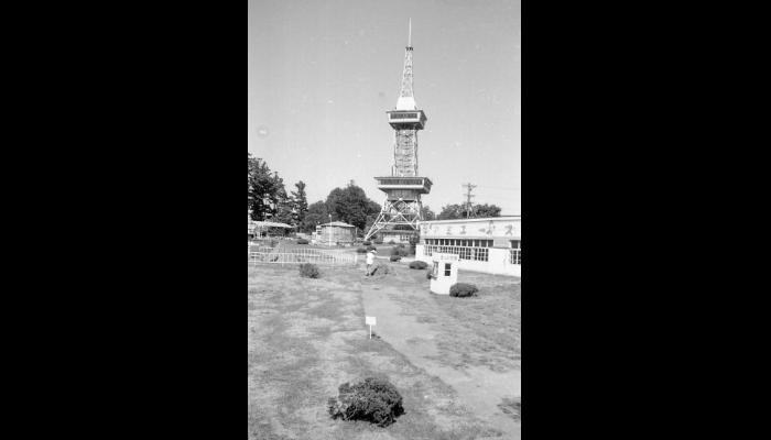 昭和38年　八戸タワー