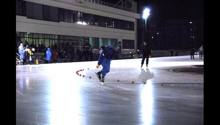 第60回八戸市総合体育大会冬季スケート競技会　1,600ｍリレー　8