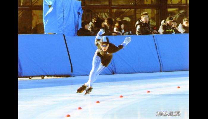 第38回全日本学生スピードスケート選手権大会に出場している毛利選手