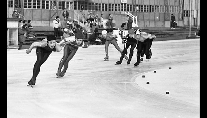 第39回青森県中学校体育大会冬季スケート競技会　レースのようす