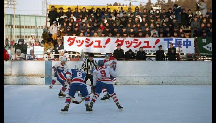 第9回全国中学校スケート競技大会アイスホッケー競技　試合のようす