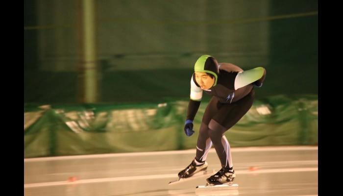 第68回青森県中学校体育大会冬季スケート競技に出場している木村吏久斗選手